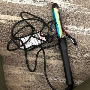 Juicy couture curly iron